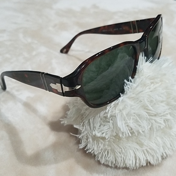 Persol Sunglasses - Picture 3 of 8